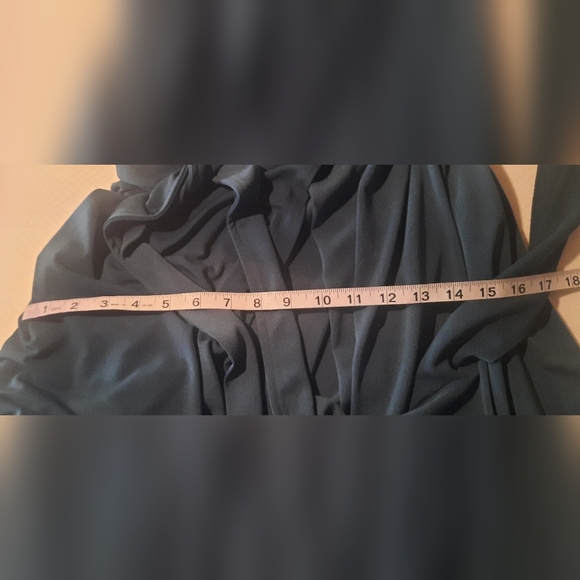 Holiday Wrap Dress - Green - Picture 7 of 8